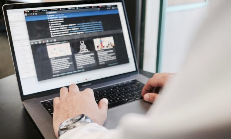 Hubspot vs. Salesforce - Which Integrations Solution is Best?