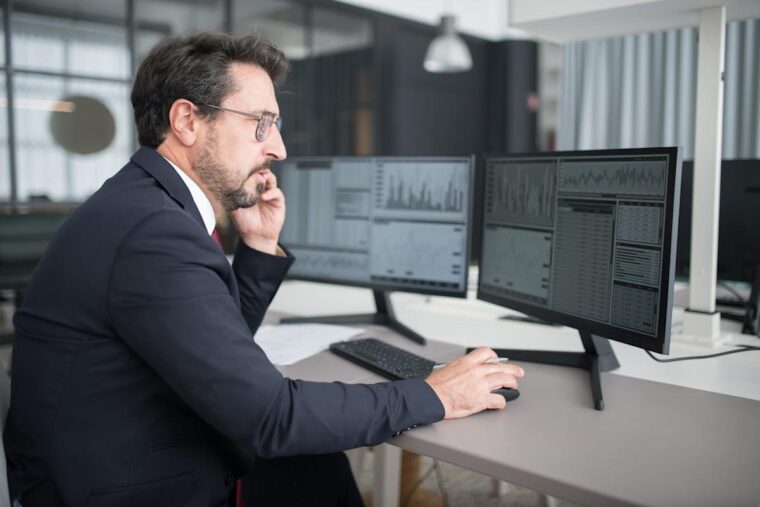 Jim Cramer Shares Important Metric For Salesforce, Inc. (CRM)’s Hypothesis