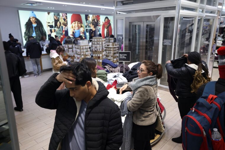 US Thanksgiving online sales expected to rise 6%, Salesforce data shows US Thanksgiving online sales expected to rise 6%, Salesforce data shows